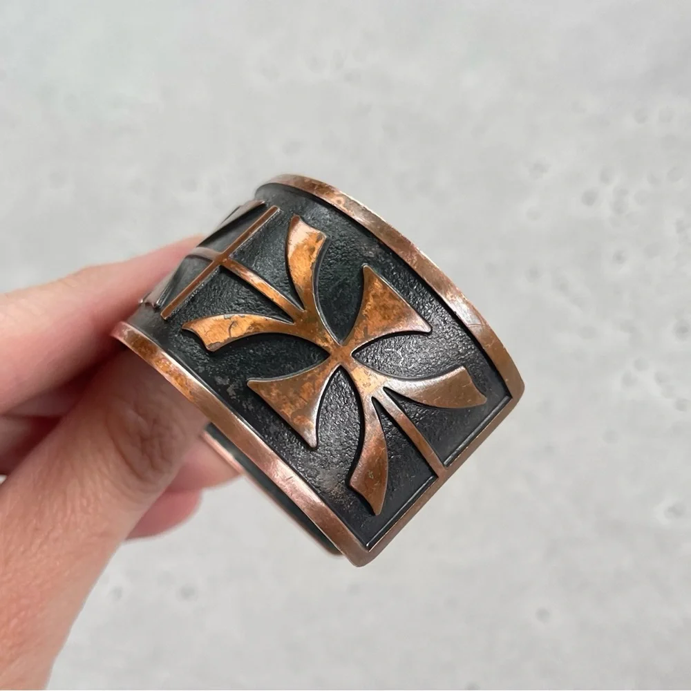 Bell Trading Post Copper Native American Tribal Cuff Bracelet - Picture 7 of 10